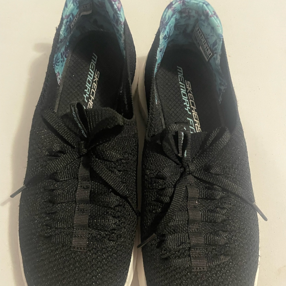 Skechers Black Knit Women's Athletic Shoes